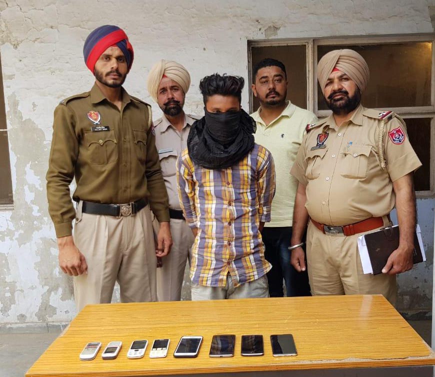 ਮੋਬਾਇਲ ਖੋਹਣ ਦੇ ਮਾਮਲੇ ’ਚ ਭਗੌਡ਼ਾ ਕਾਬੂ