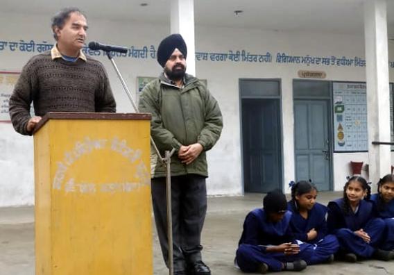 ਵਿਦਿਆਰਥੀਆਂ ਨੂੰ ਦਿੱਤੀ ਕਾਨੂੰਨੀ ਸੇਵਾਵਾਂ ਬਾਰੇ ਜਾਣਕਾਰੀ