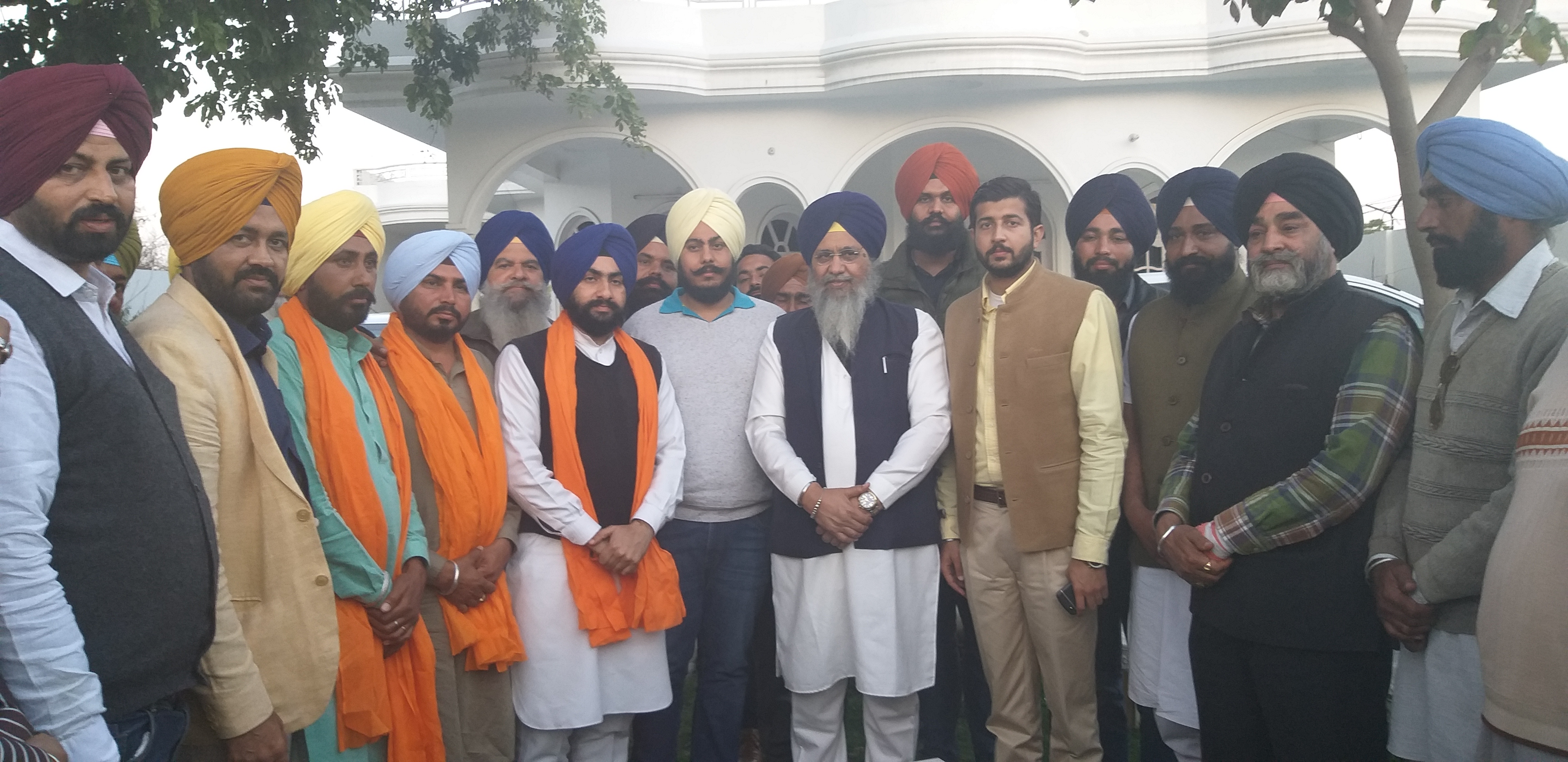 ਭਾਈ ਲੌਂਗੋਵਾਲ ਵੱਲੋਂ ਨਵੇਂ ਅਹੁਦੇਦਾਰਾਂ ਦਾ ਸਨਮਾਨ