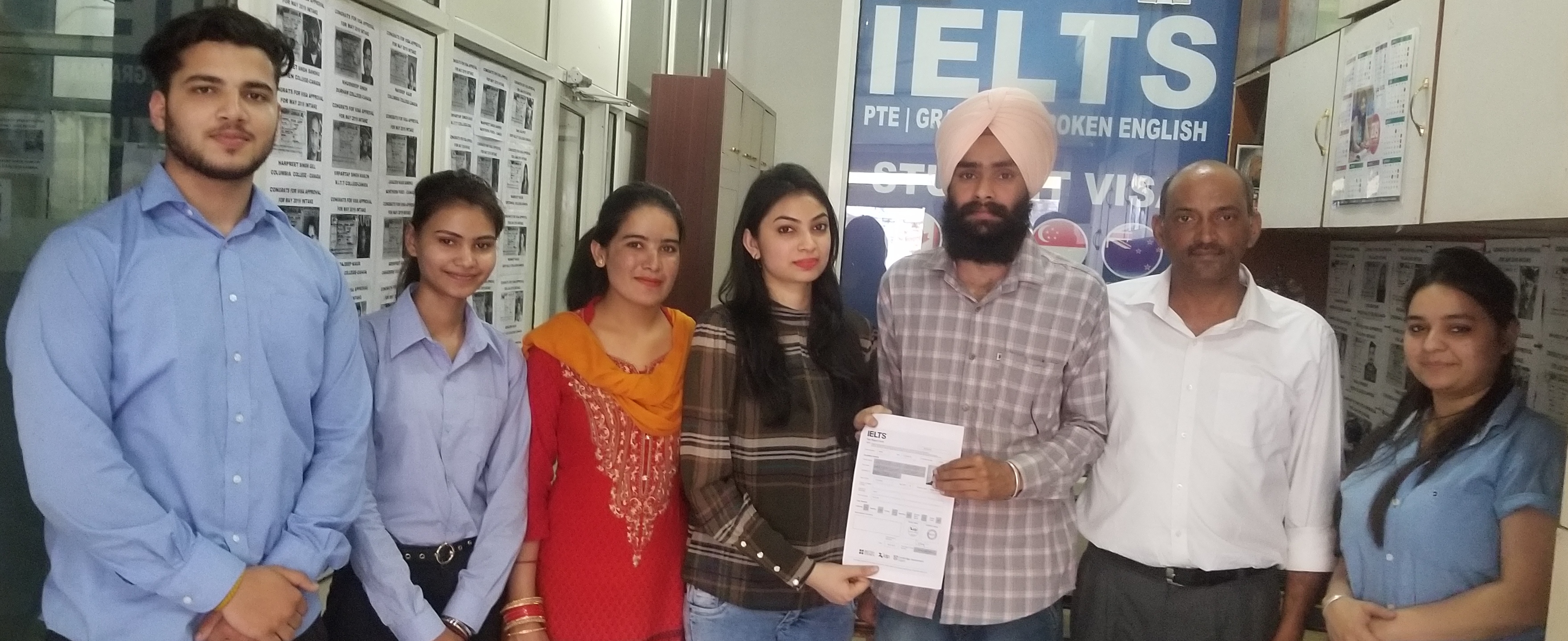 ਵੇਵਜ਼ ਓਵਰਸੀਜ਼ ਦੇ ਹਰਮਨਦੀਪ ਸਿੰਘ ਨੇ ਲਿਸਨਿੰਗ ’ਚੋਂ 8.5 ਬੈਂਡ ਕੀਤੇ ਹਾਸਲ