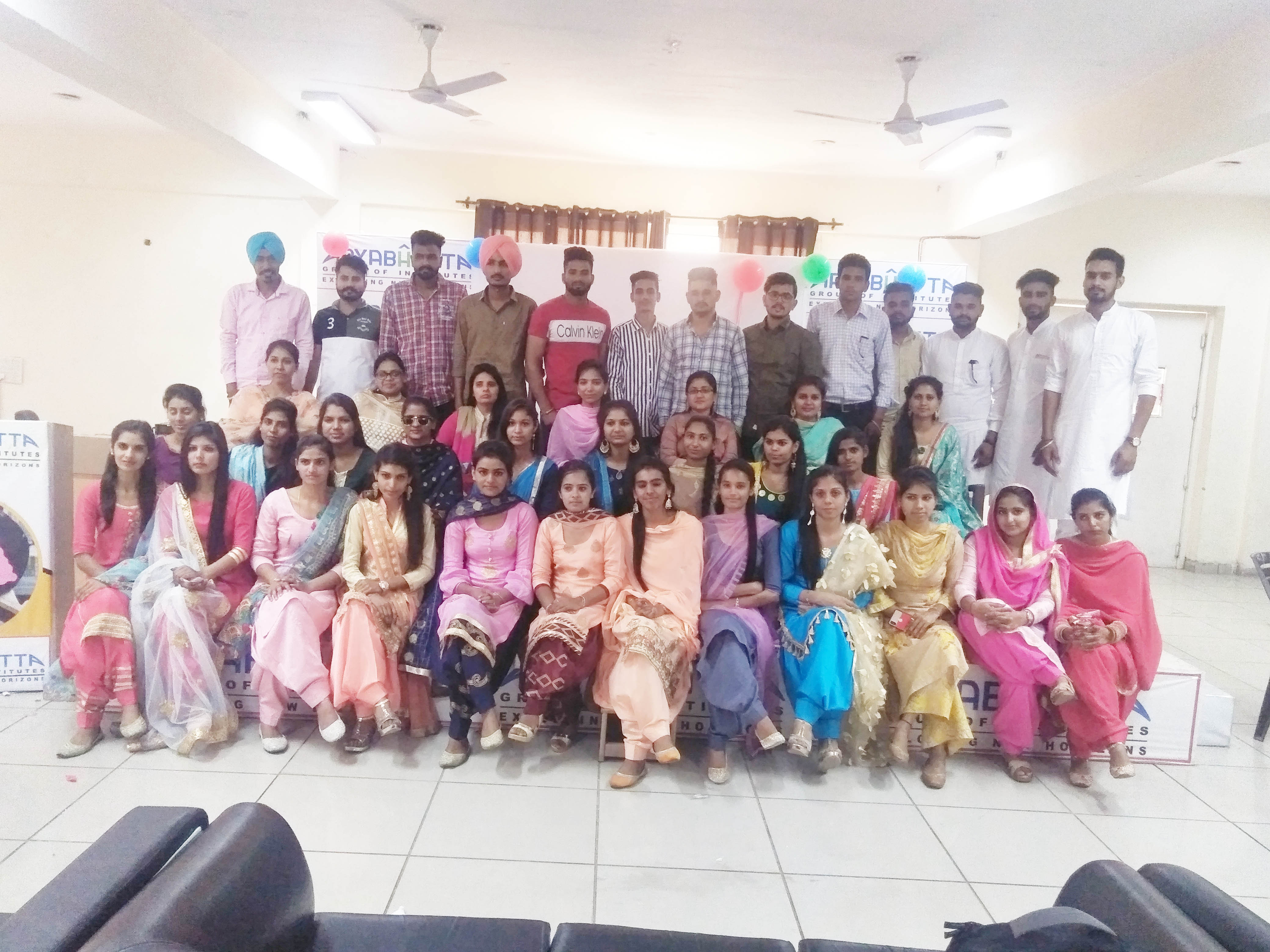 ਬੀ. ਏ. ਦੇ ਵਿਦਿਆਰਥੀਆਂ ਨੂੰ ਵਿਦਾਇਗੀ ਪਾਰਟੀ ਦਿੱਤੀ