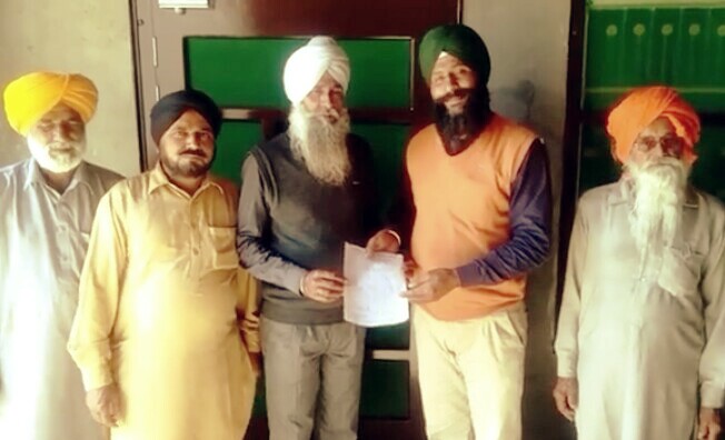 ਗੁਰੂ-ਘਰ ਤੇ ਸਕੂਲ ਨੂੰ ਜਾਂਦੀ ਸਡ਼ਕ ਬਣਾਉਣ ਦੀ ਮੰਗ