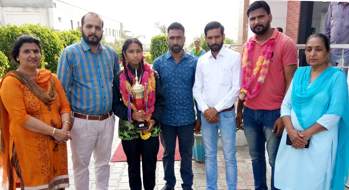 ਕਿੱਕ ਬਾਕਸਿੰਗ ’ਚ ਮਨਦੀਪ ਕੌਰ ਵੱਲੋਂ ਸਿਲਵਰ ਮੈਡਲ ਹਾਸਲ