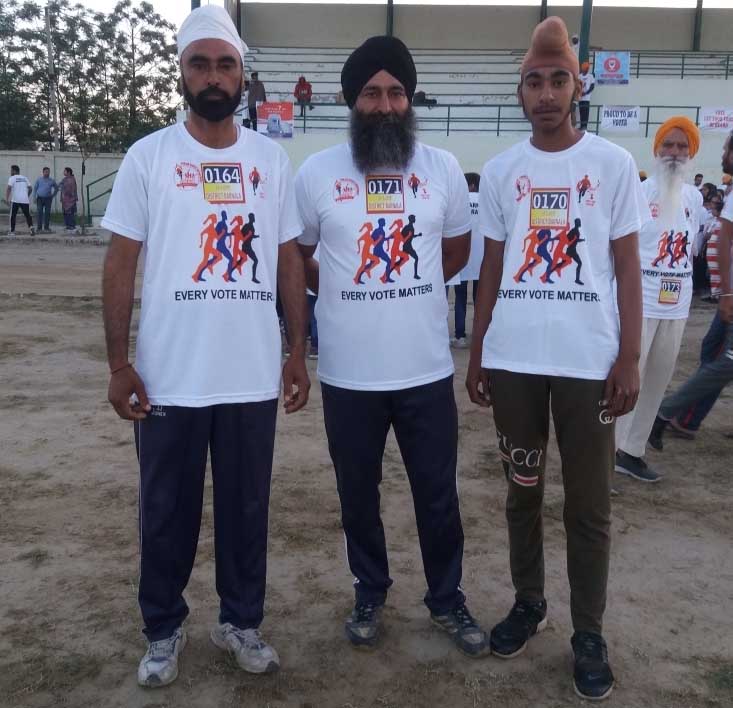 ਮੈਰਾਥਨ ਦੌਡ਼ ’ਚ ਅਲਕਡ਼ਾ ਦੇ 3 ਵਿਅਕਤੀਆਂ ਨੇ ਮੱਲਾਂ ਮਾਰੀਆਂ