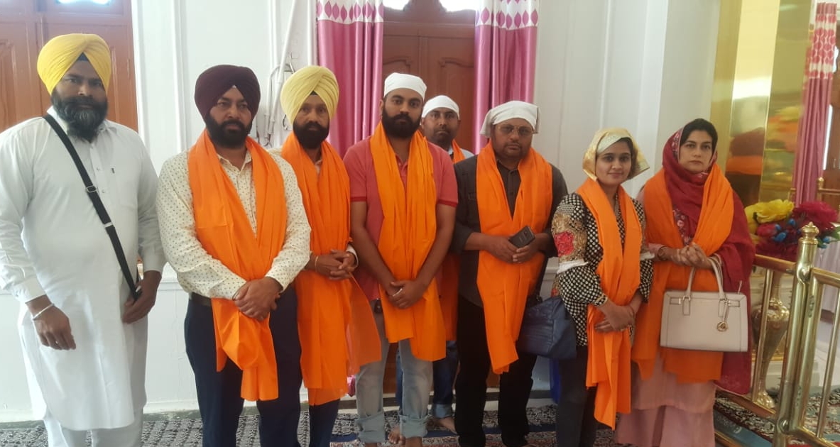 ਸਹਾਇਕ ਕਰ ਤੇ ਆਬਕਾਰੀ ਅਫਸਰ ਟੀਮ ਸਮੇਤ ਗੁ. ਸ੍ਰੀ ਬੇਰ ਸਾਹਿਬ ਵਿਖੇ ਹੋਏ ਨਤਮਸਤਕ