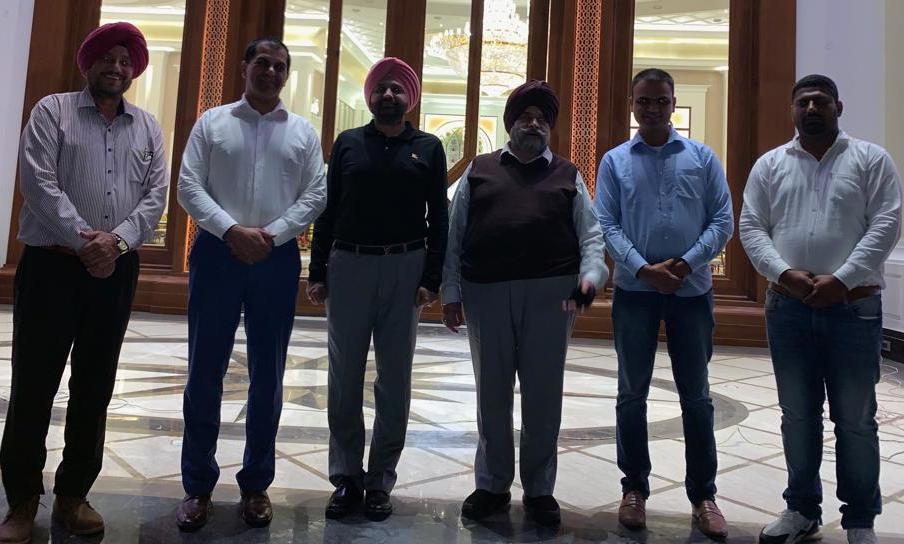 ਪ੍ਰਧਾਨ ਕਰਮਜੀਤ ਸੈਦੋਕੇ ਐੱਨ. ਆਰ. ਆਈਜ਼ ਦੀਆਂ ਸਮੱਸਿਆਵਾਂ ਸਬੰਧੀ ਭਰਤ ਇੰਦਰ ਚਾਹਲ ਨੂੰ ਮਿਲੇ