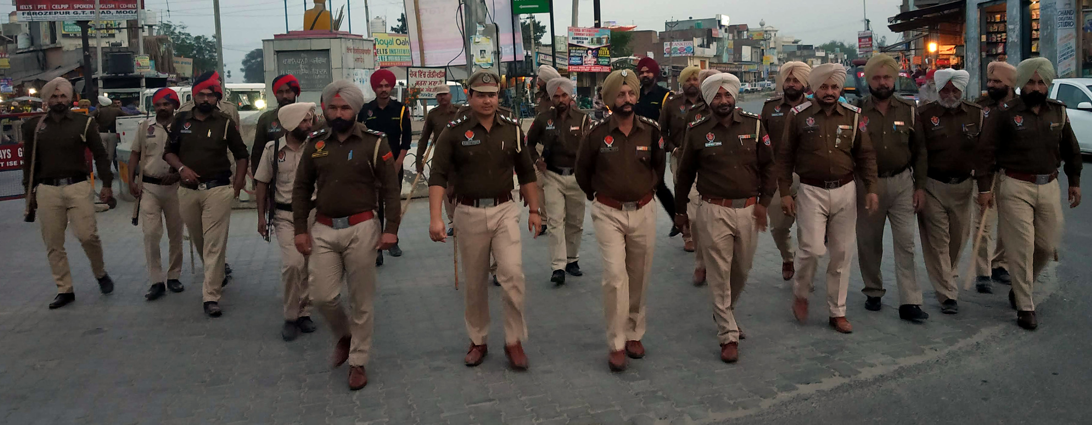 ਚੋਣਾਂ ਨੂੰ ਮੱਦੇ ਨਜ਼ਰ ਰੱਖਦਿਆਂ ਅਮਨ ਸ਼ਾਂਤੀ ਬਰਕਰਾਰ ਰੱਖਣ ਲਈ ਪੁਲਸ ਨੇ ਕੱਢਿਆ ਮਾਰਚ