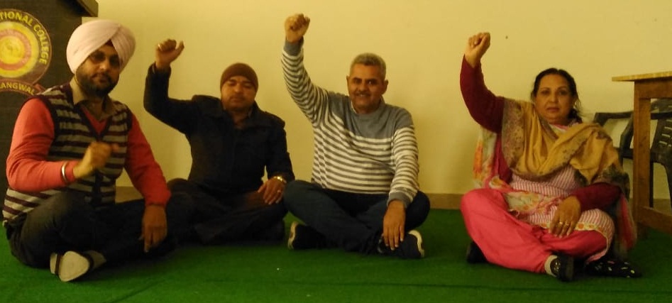 ਨਾਰੰਗਵਾਲ ਕਾਲਜ ਦੇ ਪੀ. ਸੀ. ਸੀ. ਟੀ. ਯੂ. ਦੇ ਯੂਨਿਟ ਵਲੋਂ ਧਰਨਾ