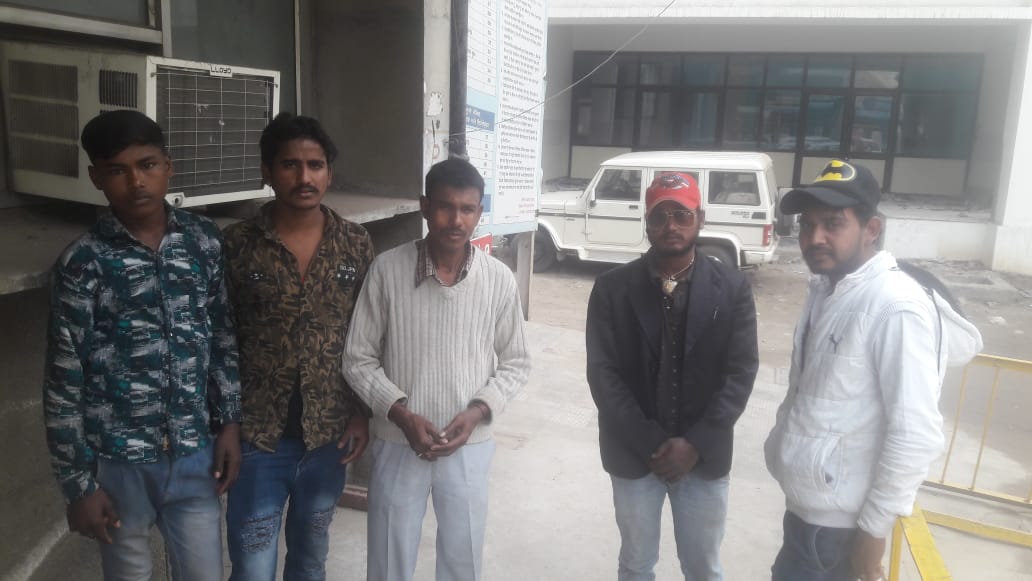 ਨਾਬਾਲਗ ਲਡ਼ਕੇ ਨੇ ਫਾਹ ਲਾ ਕੀਤੀ ਆਤਮ-ਹੱਤਿਆ