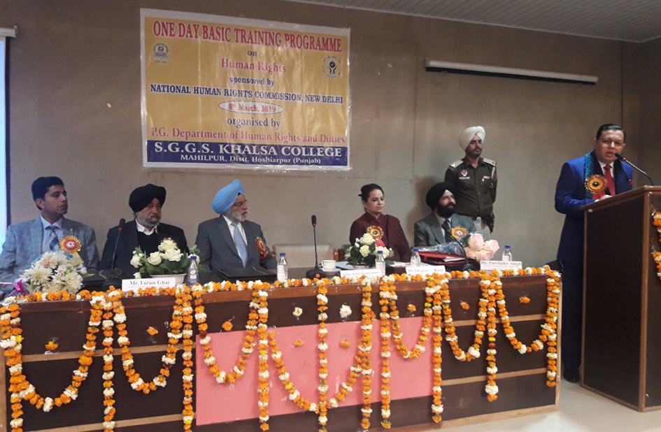ਕਾਲਜ ਵਿਖੇ ਮਨੁੱਖੀ ਅਧਿਕਾਰਾਂ ਸਬੰਧੀ ਸਿਖਲਾਈ ਵਰਕਸ਼ਾਪ ਅਤੇ ਸੈਮੀਨਾਰ ਆਯੋਜਿਤ