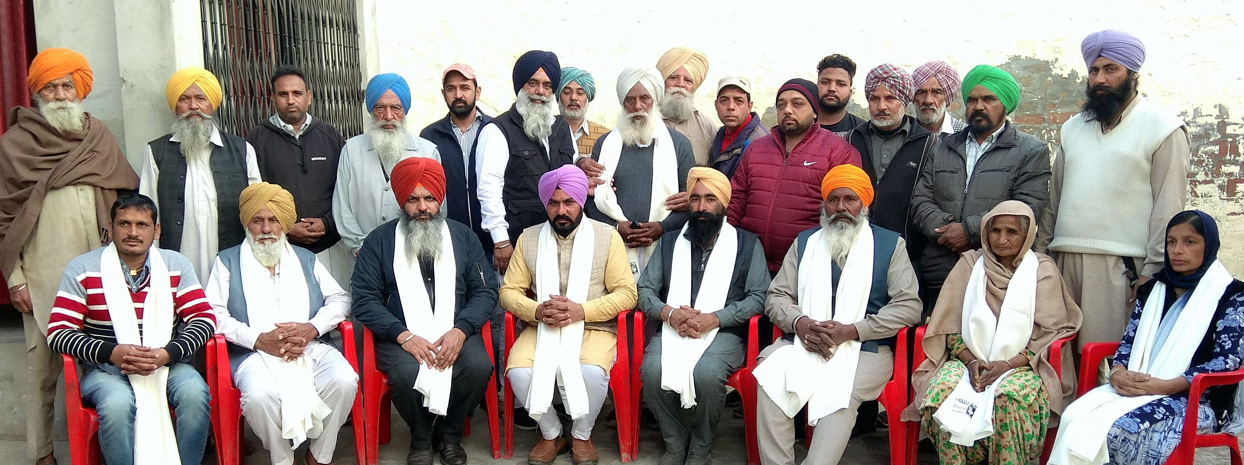 ਮੰਦਿਰ ਕਮੇਟੀ ਵੱਲੋਂ ਨਵੀਂ ਬਣੀ ਪੰਚਾਇਤ ਦਾ ਸਨਮਾਨ