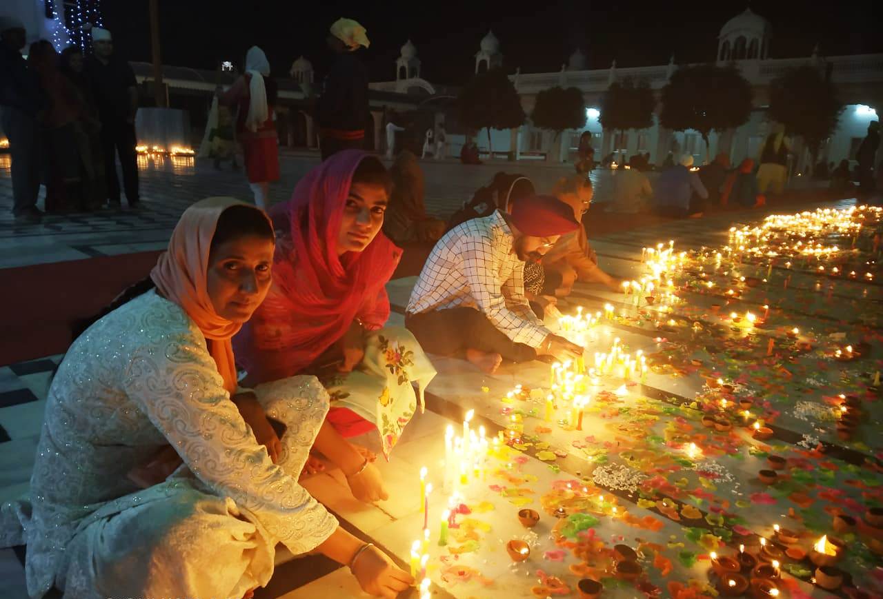 ਪ੍ਰਦੂਸ਼ਣ ਮੁਕਤ ਦੀਵਾਲੀ ਦੀ ਬਜਾਏ ਲੋਕਾਂ ਗ੍ਰੀਨ ਦੀਵਾਲੀ ਮਨਾਉਣ ਨੂੰ ਦਿੱਤੀ ਤਰਜੀਹ