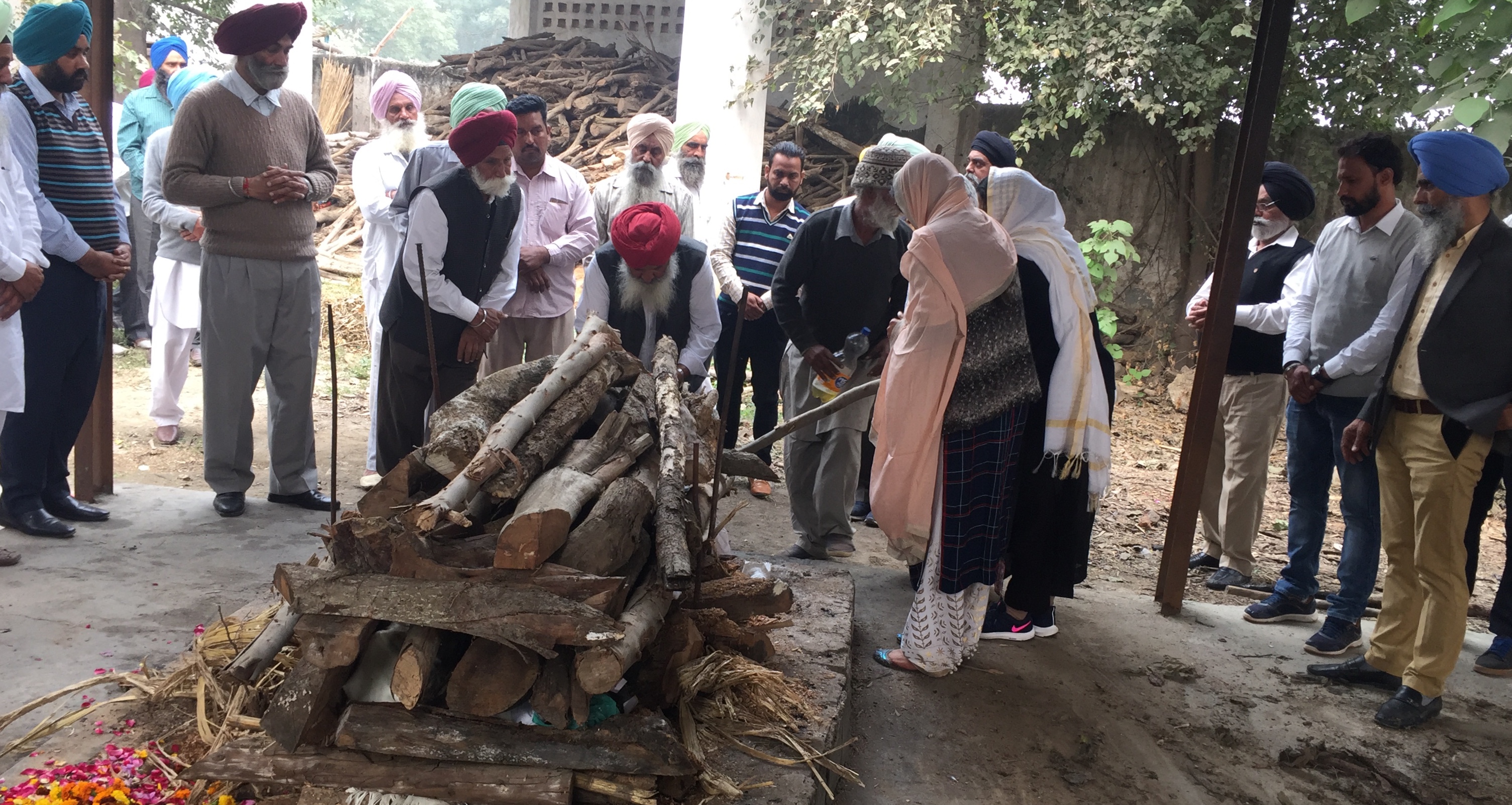 ਪ੍ਰਿੰਸੀਪਲ ਧਰਮ ਸਿੰਘ ਭੰਗੂ ਨੂੰ ਸੇਜਲ ਅੱਖਾਂ ਨਾਲ ਅੰਤਿਮ ਵਿਦਾਇਗੀ