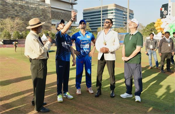 leader 11 vs actor 11 friendly cricket match