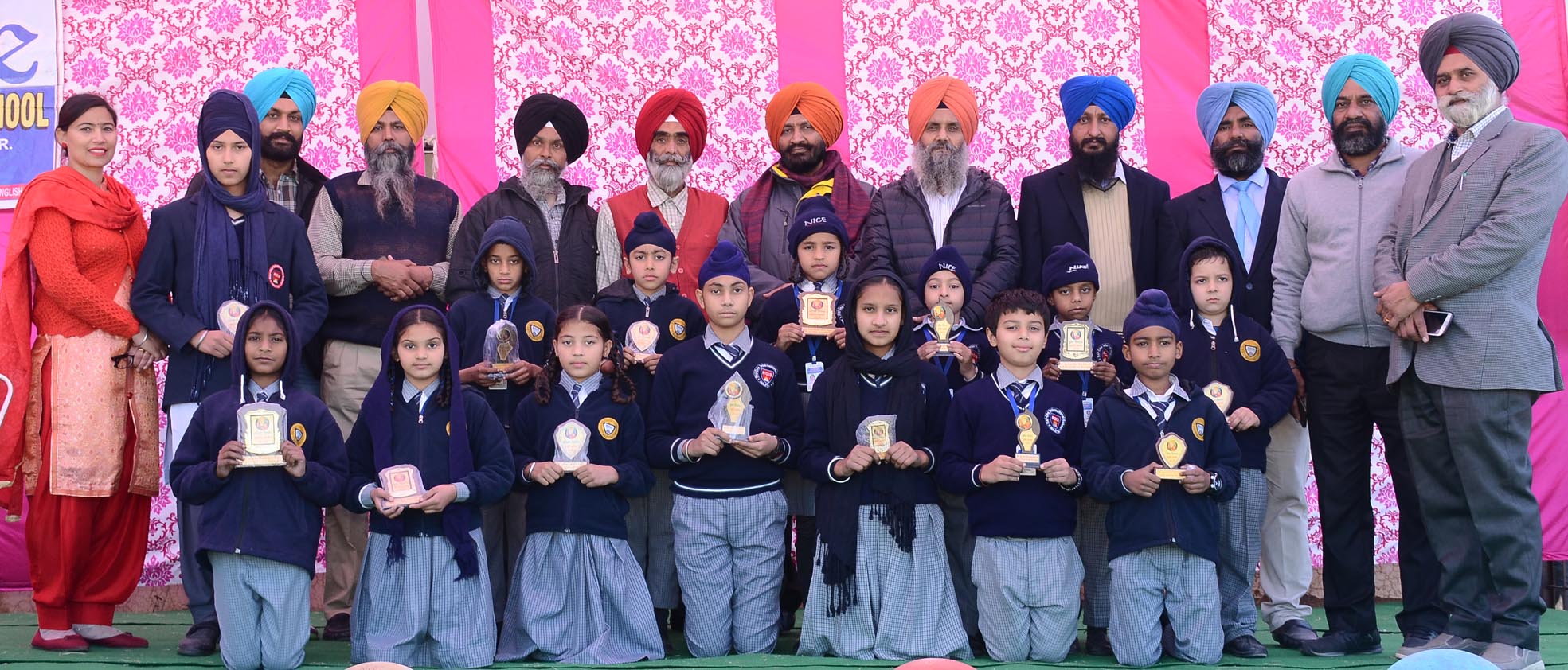 550 ਸਾਲਾ ਪ੍ਰਕਾਸ਼ ਦਿਹਾਡ਼ੇ ਨੂੰ ਸਮਰਪਿਤ ਸਕੂਲ ’ਚ ਲਈ ਧਾਰਮਿਕ ਪ੍ਰੀਖਿਆ