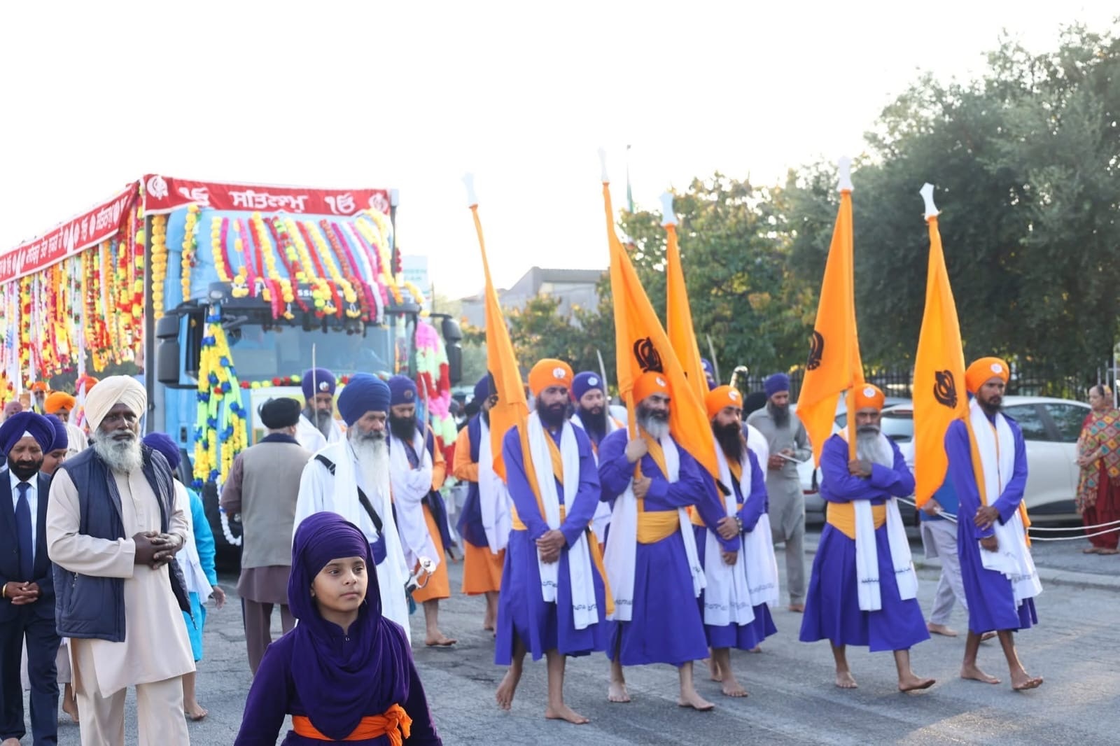 ਇਟਲੀ ''ਚ ਸਜਾਇਆ ਗਿਆ ਗੁਰੂ ਨਾਨਕ ਦੇਵ ਜੀ ਦੇ ਪ੍ਰਕਾਸ਼ ਦਿਹਾੜੇ ਨੂੰ ਸਮਰਪਿਤ ਅਲੌਕਿਕ ਨਗਰ ਕੀਰਤਨ