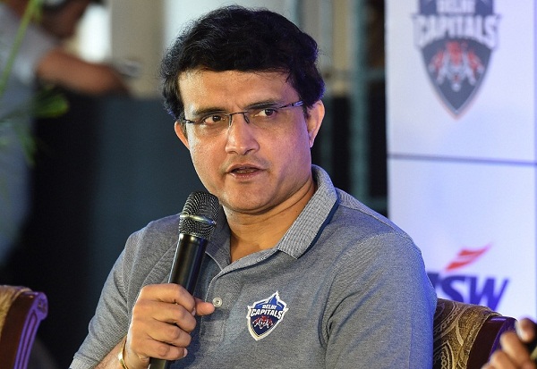 ipl  ganguly  who came out in defense of dhoni