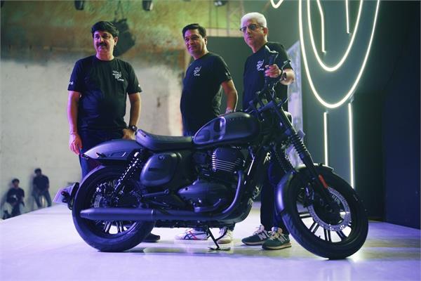 jawa yezdi roadster