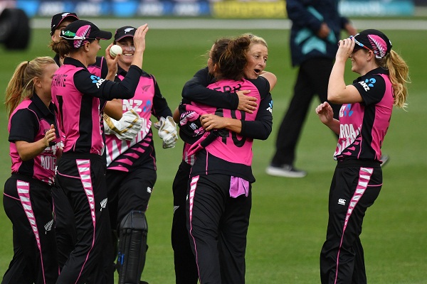 women  s cricket  new zealand beat india in the first t20