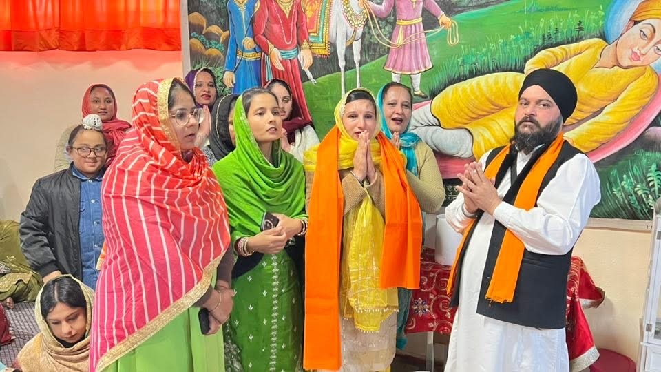 ਇਟਲੀ ''ਚ ਪੂਰੀ ਸ਼ਰਧਾ ਤੇ ਉਤਸ਼ਾਹ ਨਾਲ ਮਨਾਇਆ ਗਿਆ ਗੁਰੂ ਨਾਨਕ ਦੇਵ ਜੀ ਦਾ 556ਵਾਂ ਪ੍ਰਕਾਸ਼ ਦਿਹਾੜਾ