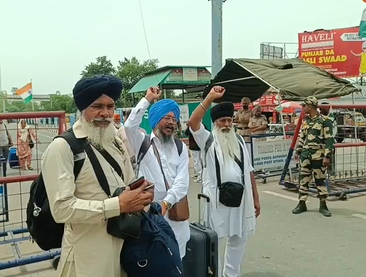 ਪਾਕਿਸਤਾਨ ਤੋਂ ਵਾਪਸ ਆਇਆ ਸਿੱਖ ਸ਼ਰਧਾਲੂਆਂ ਦਾ ਜੱਥਾ, ਸੰਗਤਾਂ ਨੇ ਦਰਸ਼ਨਾਂ ਦੇ ਅਨੁਭਵ ਕੀਤੇ ਸਾਂਝੇ