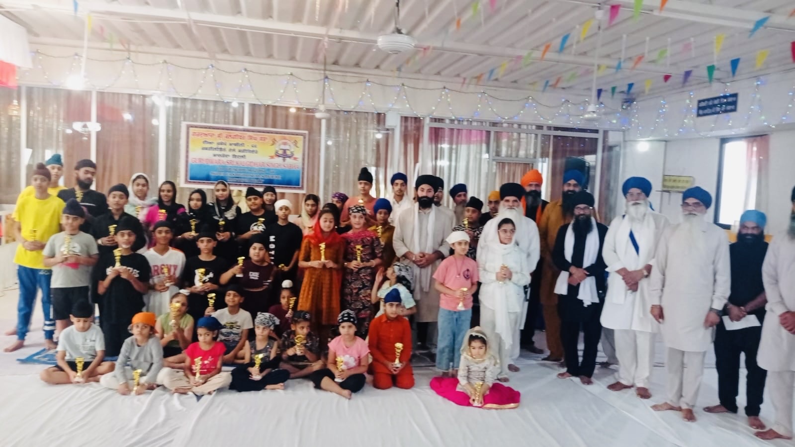 ਇਟਲੀ ''ਚ ਬੱਚਿਆਂ ਨੂੰ ਗੁਰਮਤਿ ਨਾਲ ਜੋੜਨ ਲਈ ਕੀਤਾ ਗਿਆ ਵਿਸ਼ੇਸ਼ ਕੈਂਪ ਦਾ ਆਯੋਜਨ