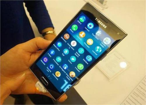 samsung has launched its new smartphone z3
