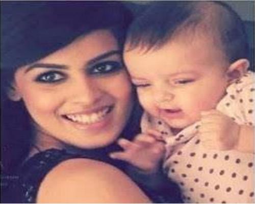 genelia d souza again pregnant