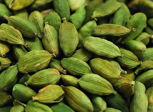 know why people eats cardamom fennel betel leaf