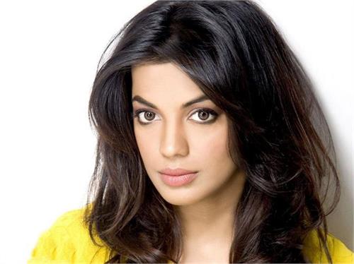 mugdha godse tweet regarding yakub menon