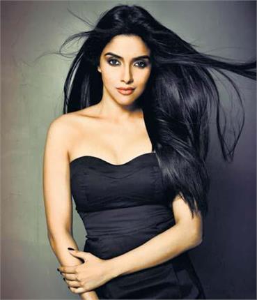 meet asin s boyfriend rahul sharma