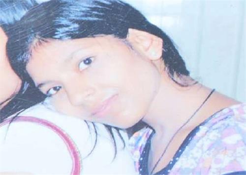 woman hanging from a ceiling fan gave their lives