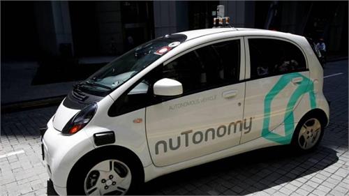 self driving taxi service nutonomy has its first accident