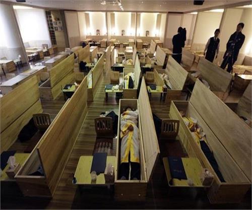here are his own funeral