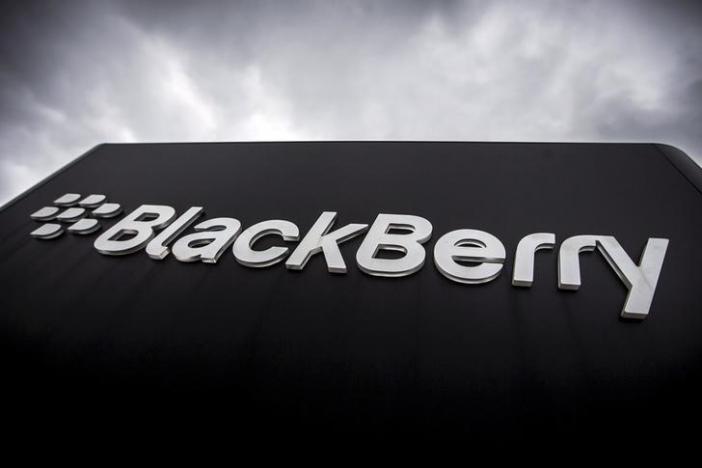 blackberry in software deal with ford