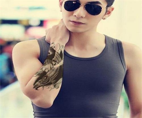 this tattoo boy i p home girlfriend behind