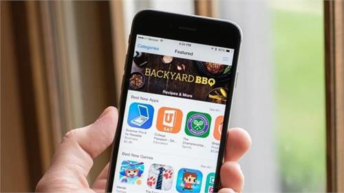 super mario run was downloaded in 2 8 million times in a day