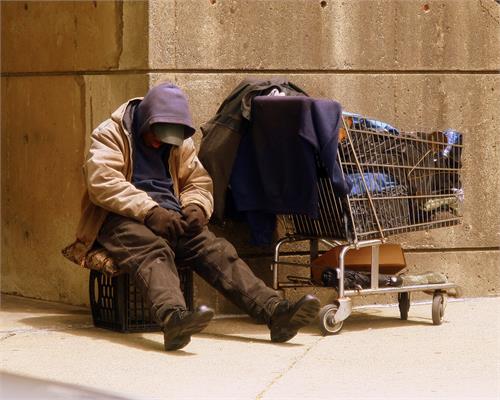 the risk of developing brain problems with the homeless