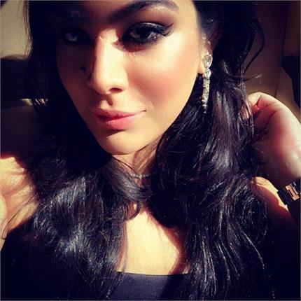 sanjay dutt s daughter trishala dutt is very hot