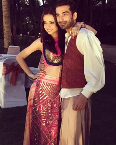 mohit sanaya wedding