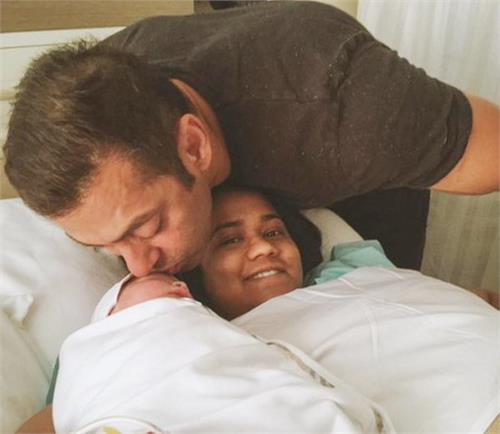 salman kiss ahil