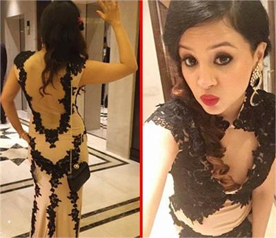 hot stylish with sakshi dhoni entry on instagram photos 