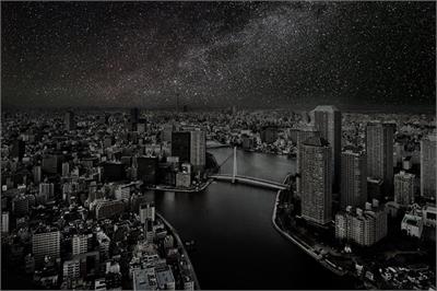 glare of light in the dark to explore these famous cities