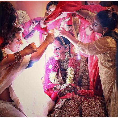 inside pics of bipasha basu and karan singh grover bengali wedding