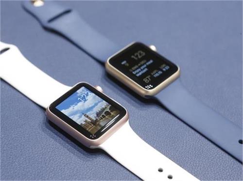 apple watch 2 launches in september