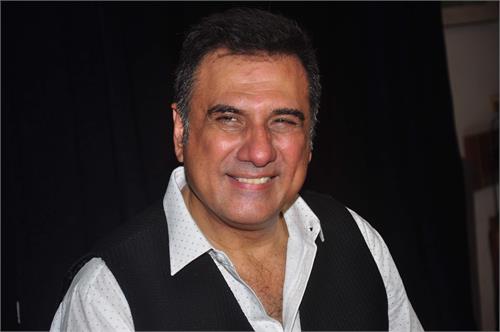 boman irani  s recent post fuels rumors