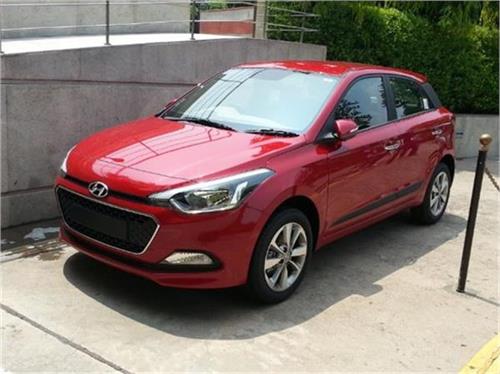 hyundai i20 automatic varient will launch on this diwali