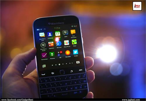 blackberry classic android apps device smartphone