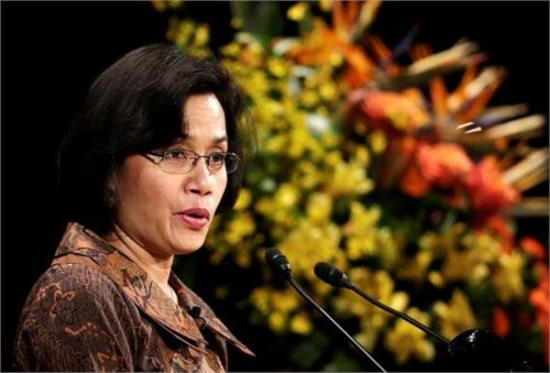 indonesia president puts ex general popular world bank leader in cabinet