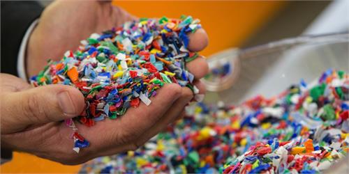 india researcher created petrol for plastic waste